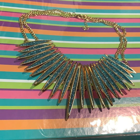 NEW STATEMENT NECKLACE - Picture 1 of 5